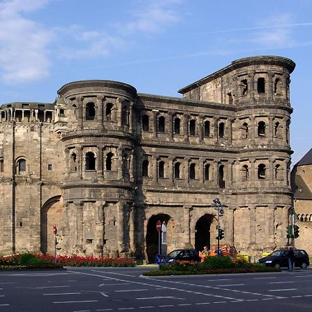 Blick Auf Den Weinberg - Apartment Mit Balkon Trier Exterior photo